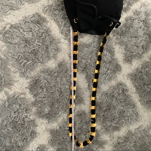 Salvatore Ferragamo drawstring bucket bag - Picture 7 of 15